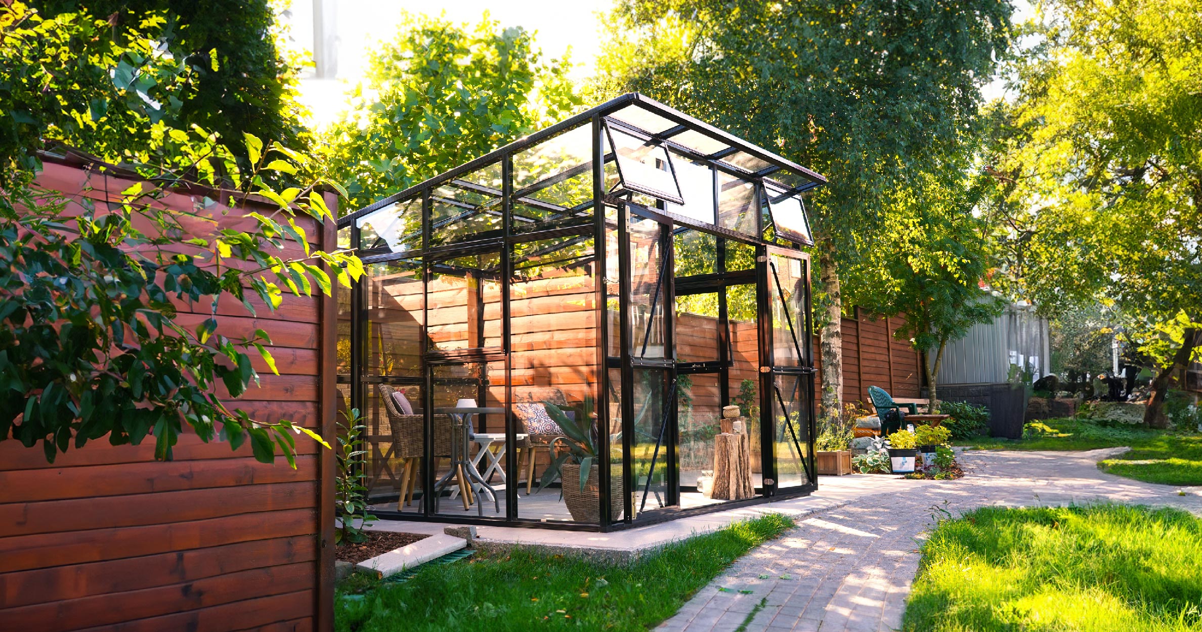 Kleines Glaspavillon (bis 12m²)